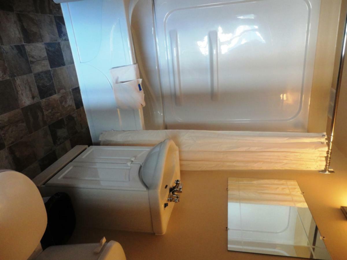 Stratford Motel Whitehorse Esterno foto